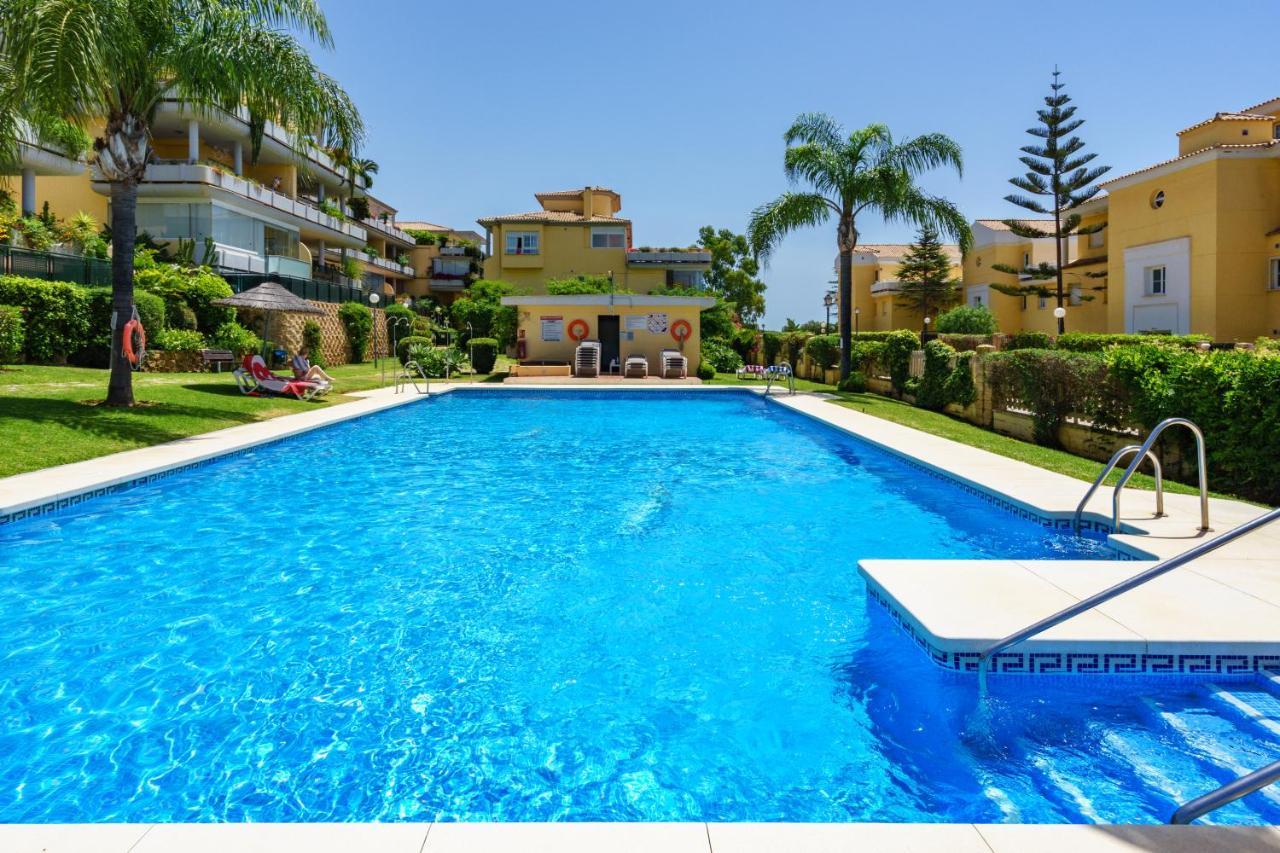 Magnificent On First Line Golf Cabopino M5 Appartamento *